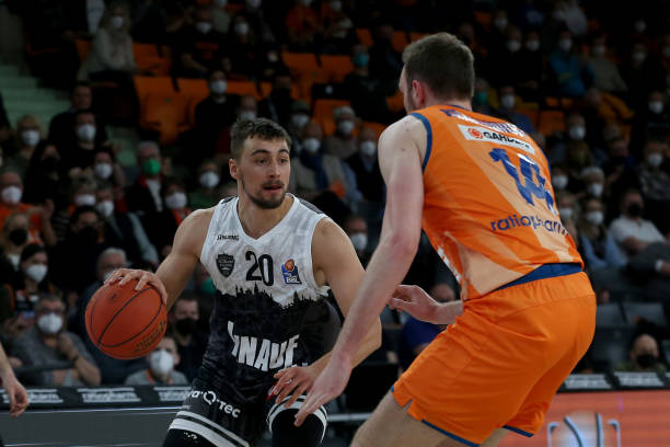 投入接近1 投入接近1